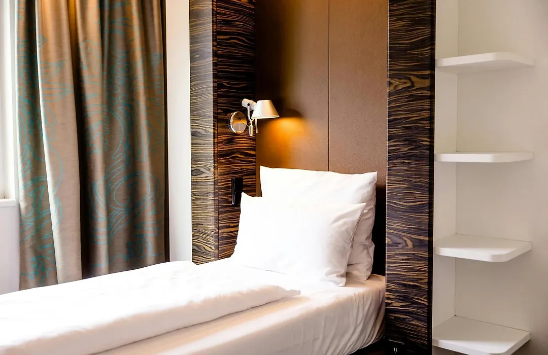Motel One Berlin-Tiergarten-1